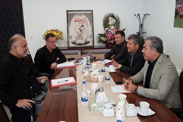  اختلاف هیات مدیره پرسپولیس بر سر یک پیشکسوت همچنان ادامه دارد