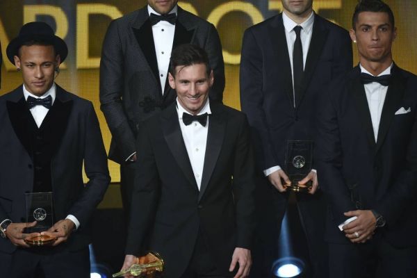 اکیپ انتشار رقم دستمزد پردرآمدترین فوتبالیستها و مربیان دنیا