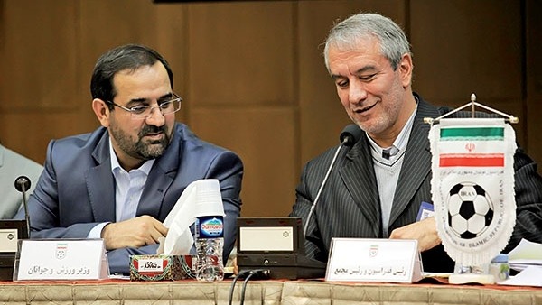  ویژه  احتمال تکرار ماجرای کفاشیان- قریب در انتخابات  مجمع کاندیدای وزارت را پس می زند