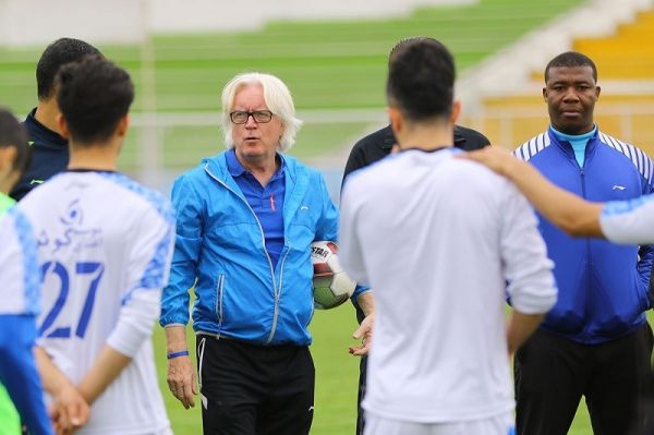  مربی اسبق استقلال  به قائدی گفتم به دنیا آمدی که فوتبال بازی کنی