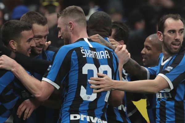 اینتر 4 – میلان 2 بازگشت رویایی نراتزوری