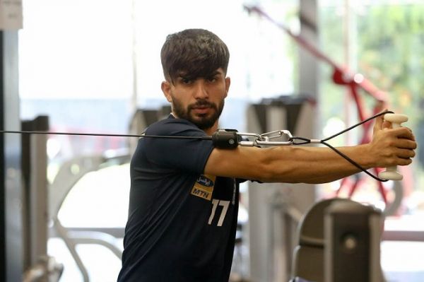  کسی از رضا آذری خبر ندارد   پاسپورت گم شده دردسر جدید مهاجم استقلال