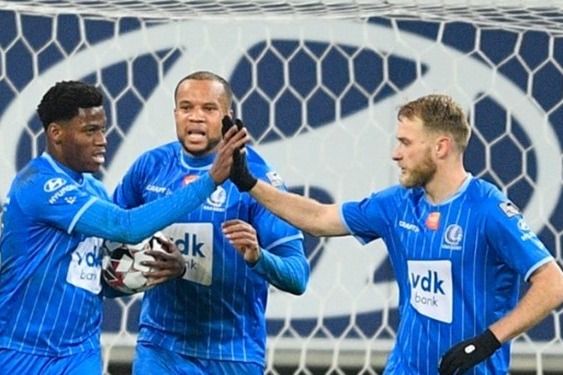 لیگ فوتبال بلژیک دربی ایرانیها با پیروزی خنت همراه شد تاثیرگذاری محمدی روی گل اول