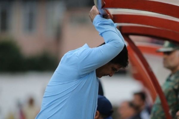  آغاز فعالیت‌ها در باشگاه نساجی برای تغییر سرمربی  کمالوند و دایی گزینه‌های اصلی