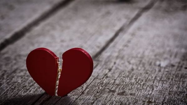  حاشیه روز؛ 50 هزار دلار باعث به هم خوردن رابطه آقای فوتبالیست و خانم هنرپیشه شد