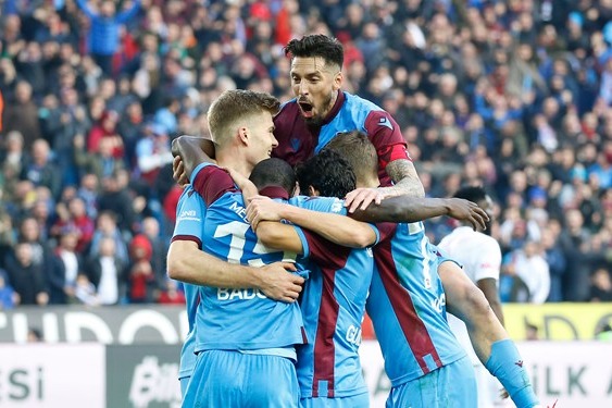 سوپرلیگ ترکیه تثبیت صدرنشینی ترابزون با غلبه بر جدیترین رقیب حضور حسینی