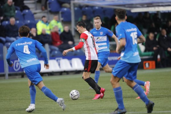 اردویژه هلند شکست پرگل زووله برابر فاینورد