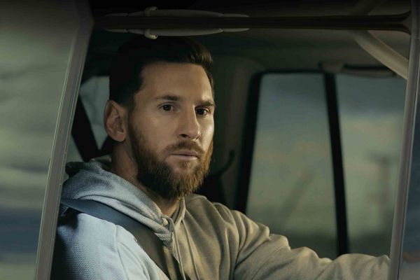  مسی بارسلونا را به مقصد دوبی ترک کرد