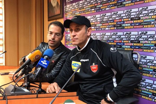 به دلیل تاخیر در پرواز؛گلمحمدی به نشست خبری نرسید