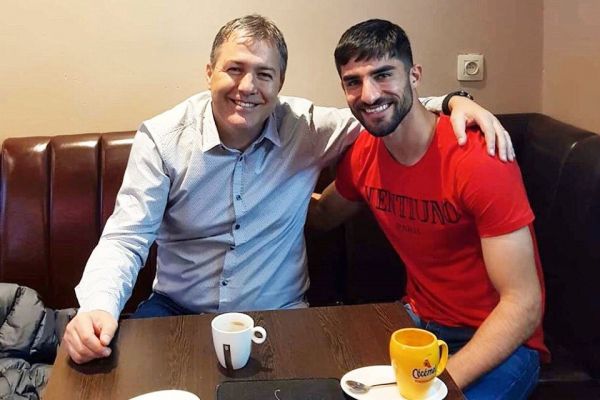  دیدار اسکوچیچ با مدافع تیم ملی در بلژیک  سرمربی تیم ملی فوتبال ایران با میلاد محمدی در بلژیک دیدار و گفت و گو کرد