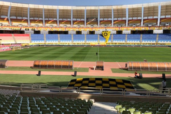 حاشیه دیدار سپاهان و پرسپولیس 200 هوادار پشت در نقشجهان