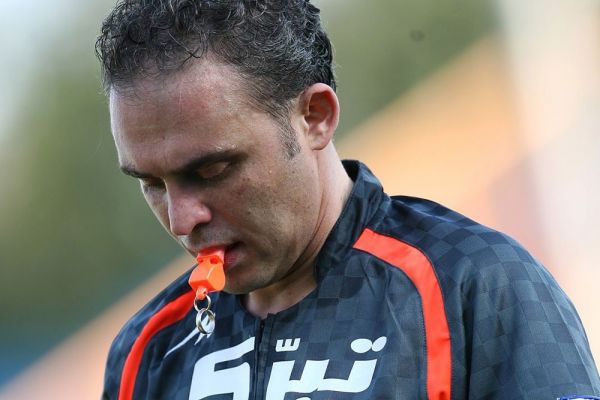 مظفری گل اول استقلال به ذوبآهن آفساید بود