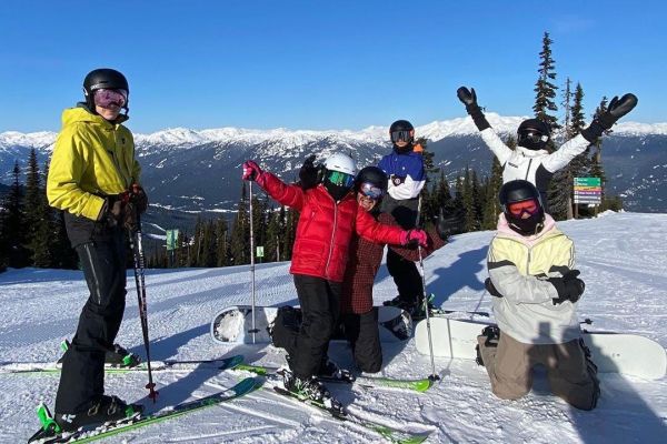 ذوق زدگی همسر بکام از حرکات اسنوبوردش درون برفها