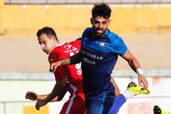  رئیس پیشین فدراسیون پزشکی ورزشی  مسابقات فوتبال باید به دلیل شیوع کرونا تعطیل شود