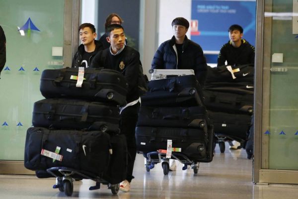  چینی های قرنطینه شده در اسپانیا، میهمانان ویژه ال کلاسیکو