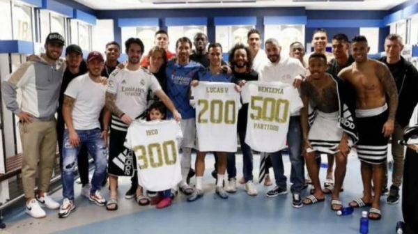 عکس تیمی بازیکنان رئال مادرید پس از الکلاسیکو بدون گرت بیل