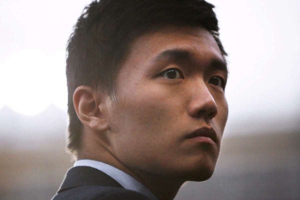  حمله مدیر اینتر به رییس سری آ  تو بزرگترین دلقکی هستی که دیده‌ام