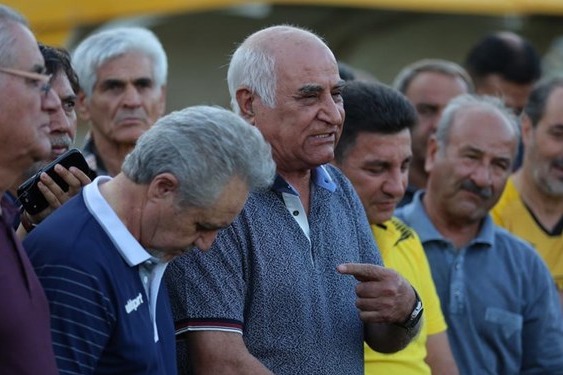  یاوری  تابش نباید قربانی می‌شد  خودزنی سپاهان مقابل پرسپولیس به ضرر استقلال و تراکتور شد