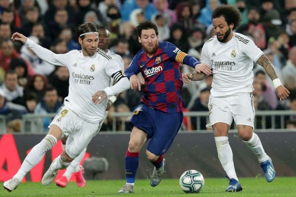  ریوالدو  هیچ کسی نیست که به مسی کمک کند