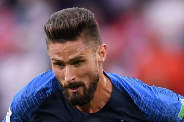 ژیرو دوست دارم در چلسی بمانم