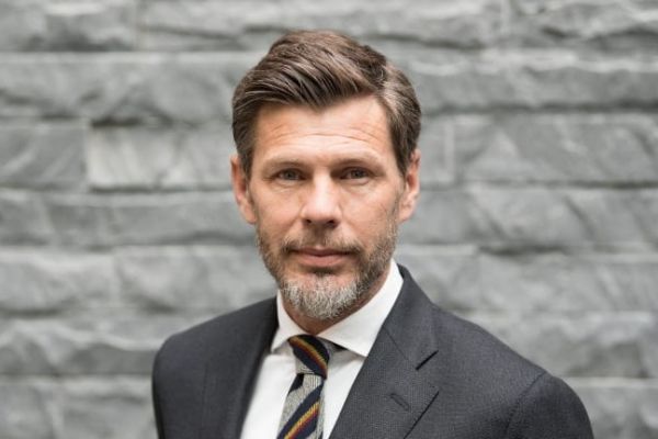  رسمی   مدیر میلان پس از حمله به گازیدیس اخراج شد