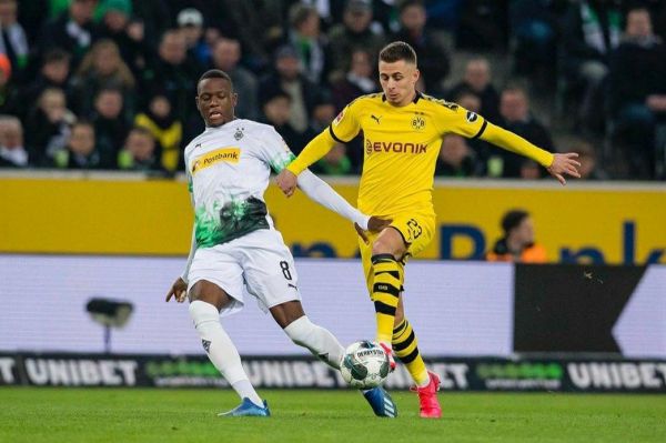  گلادباخ ۱- ۲ دورتموند؛ برد زنبورها در بازی سرنوشت ساز