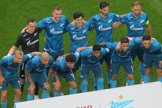 لیگ فوتبال روسیه توقف زنیت در حضور یک نیمه ای سردار آزمون