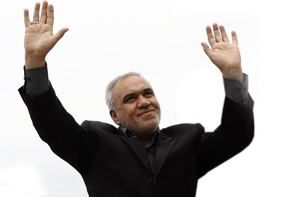 پس از استعفای انصاریفرد فتحاللهزاده هم در آستانه استعفا