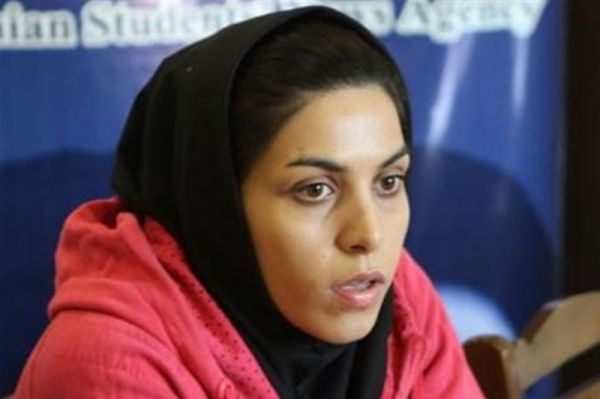 شیربیگی به خانم گلی جهان فکر میکنم به پیشنهادهای خارجی جواب منفی دادم