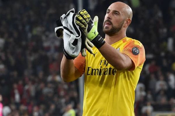 رینا انگلیس نمیتواند چشمانش را ببندد، ادامه لیگ دیوانگی است