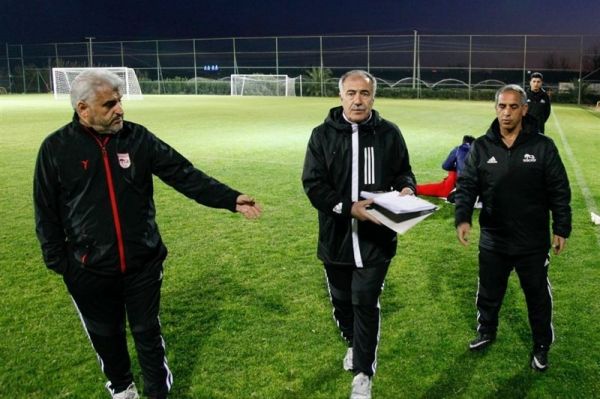 سرپرست تراکتور تا زمانی که کرونا وجود دارد، نمیشود بازیها را برگزار کرد