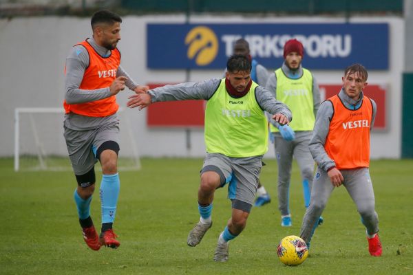  تمرین‌های گروهی ترابزون‌اسپور با وجود شیوع کرونا