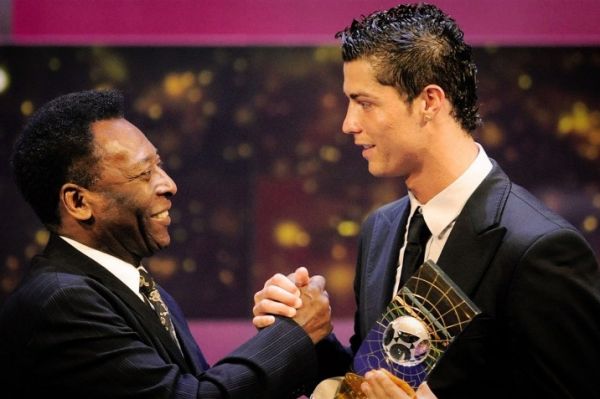 پله رونالدو بهترین بازیکن دنیا است و خودم بهترین بازیکن تاریخ