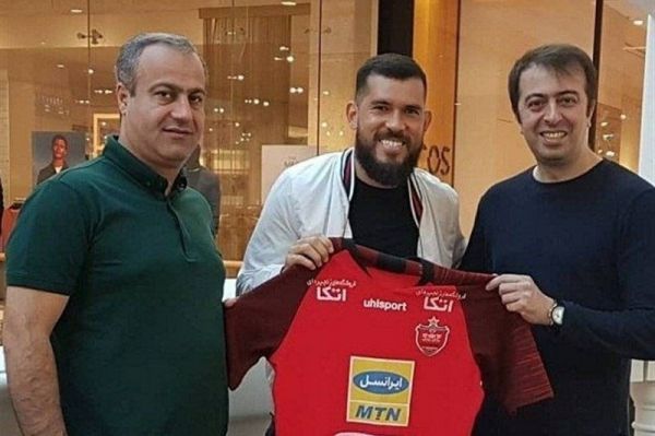  پرسپولیس ناامیدانه به دنبال پرداخت پول از سوی فیفا