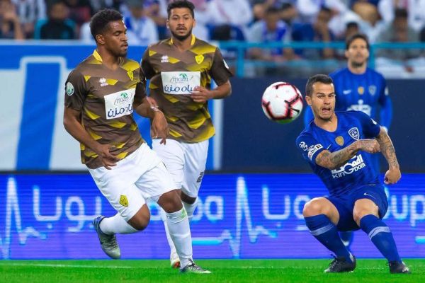 رسانه عربستانی عربستان لیگ فوتبالش را به هیچ وجه تعطیل نمی کند