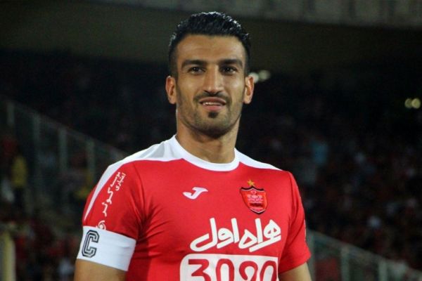 عکس کاپیتان سابق پرسپولیس اینگونه فالوئرهایش را سرگرم میکند