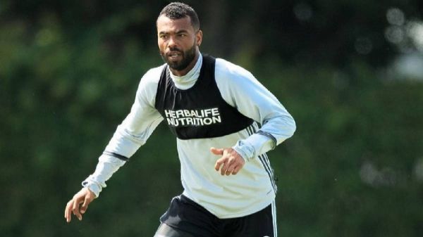 سارقان، مدافع اسبق چلسی را به صندلی بستند و به خانهاش دستبرد زدند