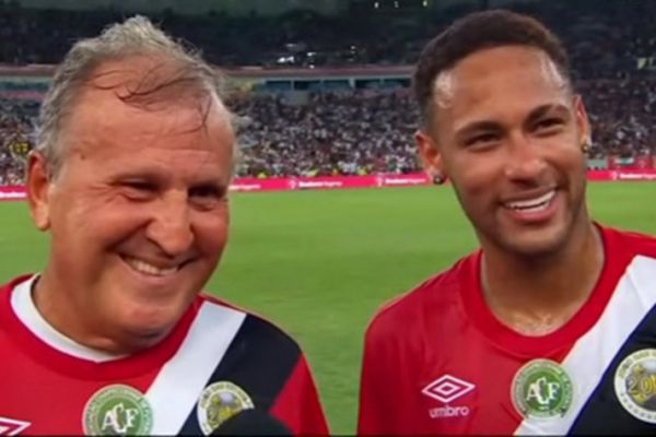 اسطوره فوتبال برزیل نیمار باید حرفهایتر رفتار کند