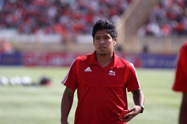 تداوم مصدومیت بازیکن پرویی تراکتور میمبلا همچنان فیزیوتراپی میکند