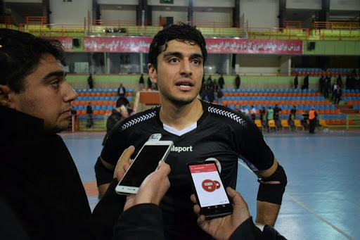  صمیمی  کنار گذاشتن بازیکنان با تجربه حماقت است نه جوانگرایی