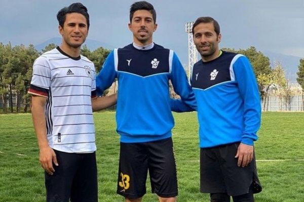 ستاره های پیکان هم قرنطینه را شکستند