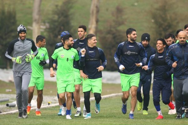 خبرآنلاین مدعی شد اعتراض بازیکنان استقلال به برگزاری فشرده لیگ