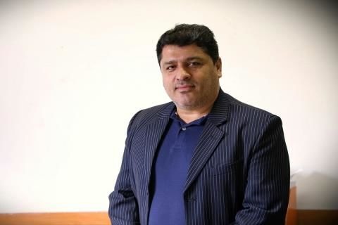 بهزاد داداشزاده برخی دلالان بذر نفاق را در فوتبال ایران پاشیدهاند پرسپولیس راه سختی تا قهرمانی ندارد