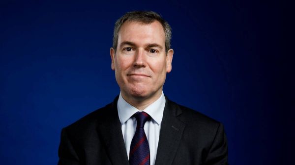 واکنش مدیر مستعفی بارسلونا به شکایت باشگاه از خودش فساد مشهود است