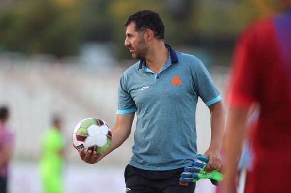  نامداری  لیورپول را با ۲۵ امتیاز اختلاف قهرمان نکردند، چرا پرسپولیس باید قهرمان شود