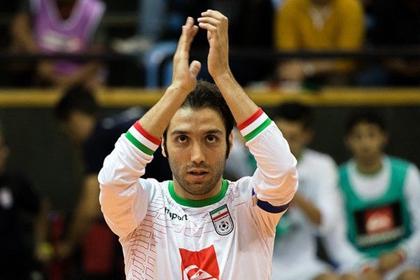  محمد طاهری  تیم ملی فوتسال سال پرترافیکی در پیش‌رو دارد  تیم  ب  کمک می‌کند بازیکنان جوان دیده شوند