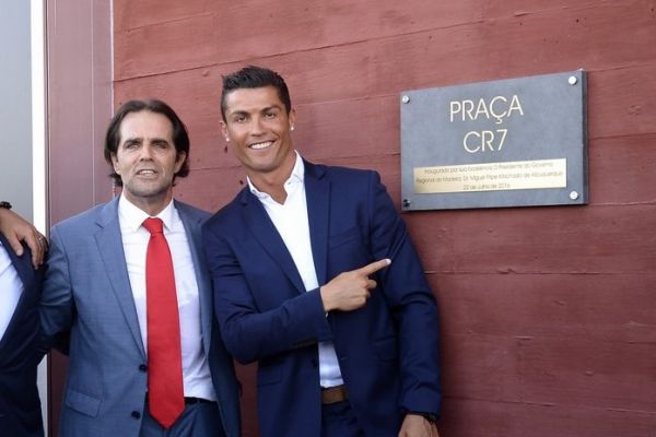 فرماندار جزیره مادیرا کریستیانو رونالدو افتخار جزیره است