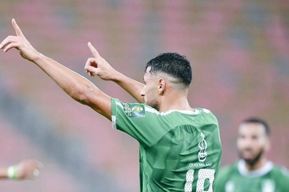  پاتک غیر قانونی رقیب پرسپولیس به حریف استقلال برای جذب بازیکن