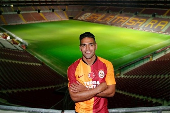  حریف شهرخودرو مذاکره با فالکائو را تکذیب کرد