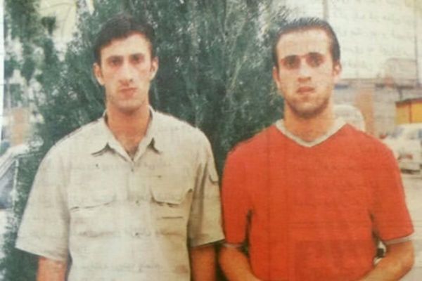 برادر کریمی و دروازهبان پرسپولیس، طرفدار استقلال بود